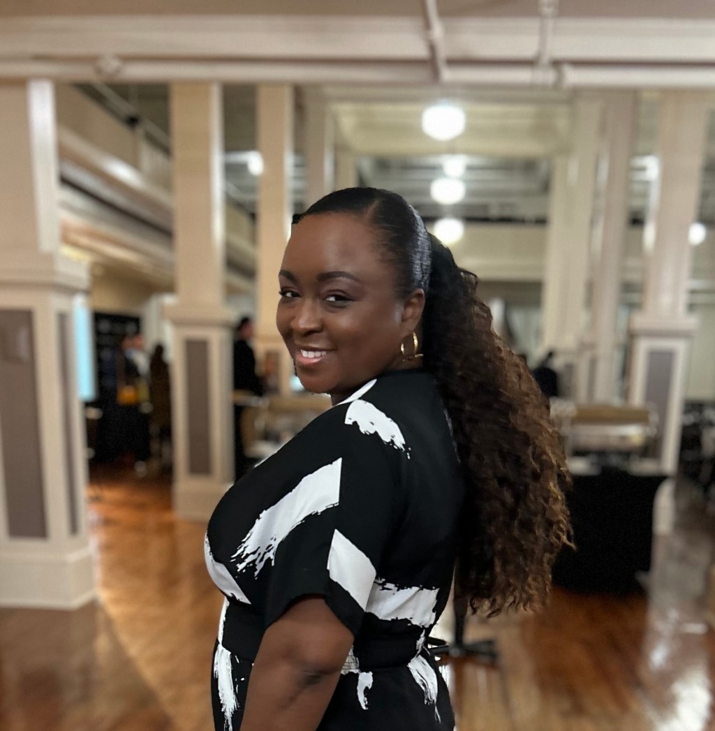 What Confident Women Do Differently (That Has Nothing to Do With Perfection)